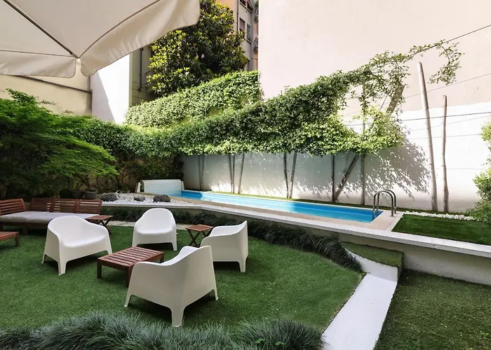 Prestige Boutique Homes - Garden Pool